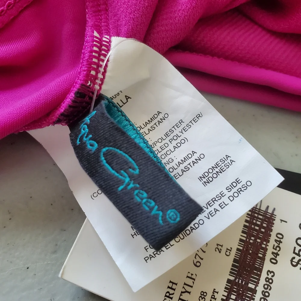 Aqua Green NWT Women's Magenta Pink‎ One-Piece Swimsuit With Adjustable Straps